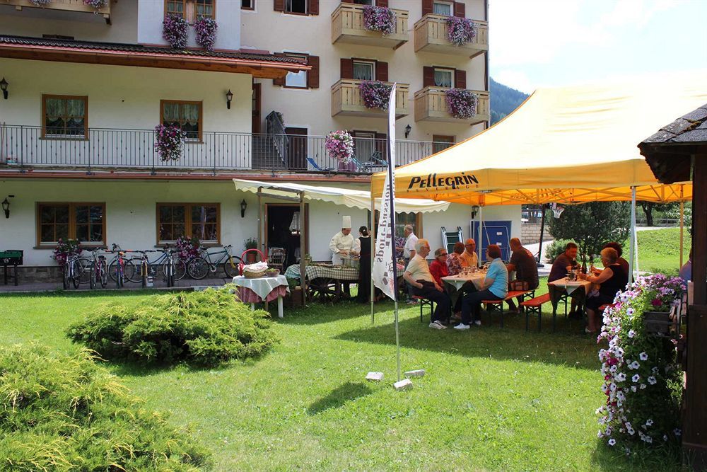 Hotel Rosalpina Soraga Exterior foto